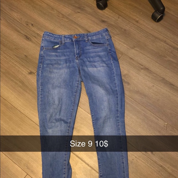 Jeans - Picture 3 of 16